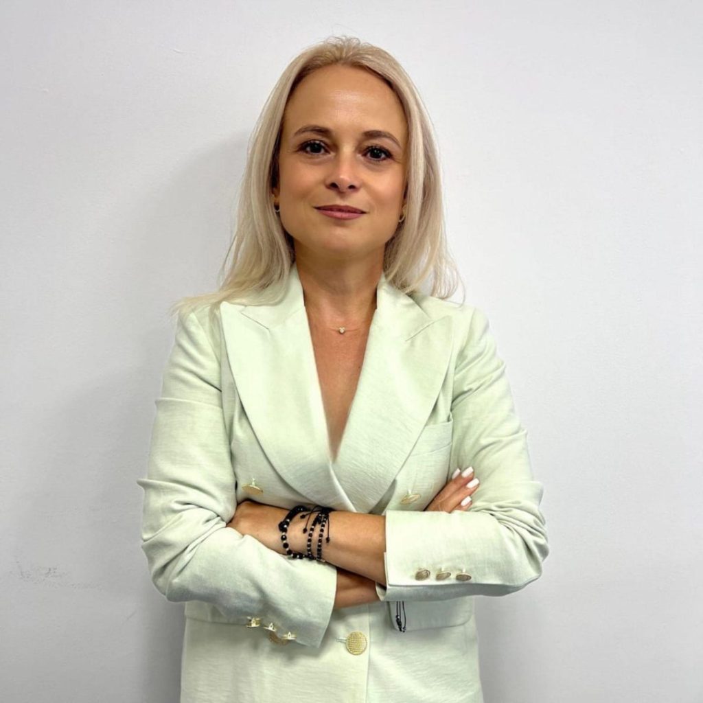 Credit ipotecar standard vs. credit imobiliar pentru renovare – The Money Advisor compară produsele, Iuliana Sobaru recomandă varianta corectă